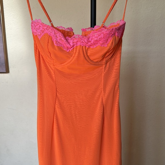 HOUSE OF CB 'Aiza' Flame Orange Maxi Dress size S - Picture 9 of 15